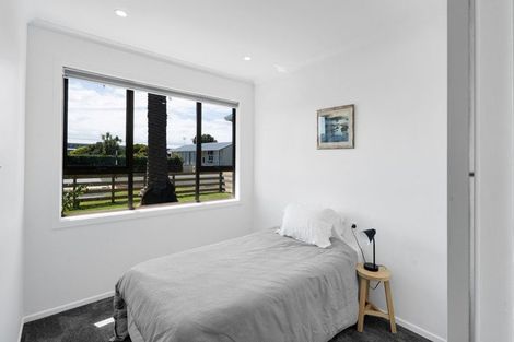 Photo of property in 80 Gisborne Terrace, Opunake, 4616