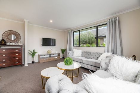 Photo of property in 12 Turpin Road, Riverhead, 0820