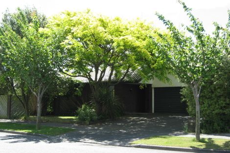 Photo of property in 81 Apsley Drive, Avonhead, Christchurch, 8042