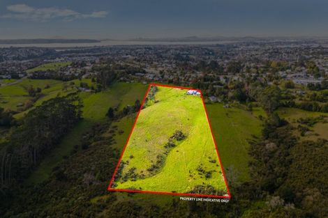 Photo of property in 458 Don Buck Road, Massey, Auckland, 0614