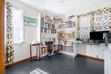 Photo of property in 11 Dinsdale Road, Dinsdale, Hamilton, 3204