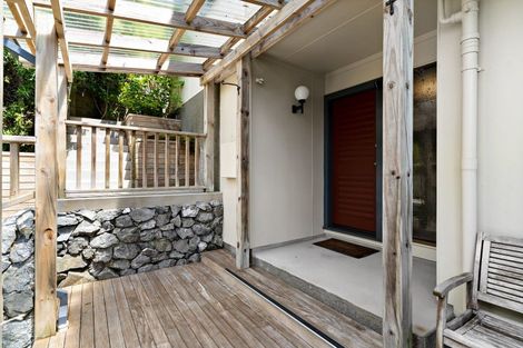 Photo of property in 4 Bushland Grove, Paparangi, Wellington, 6037