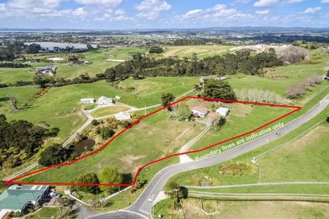 Photo of property in 5 Diamond Lane, Riverhead, 0793