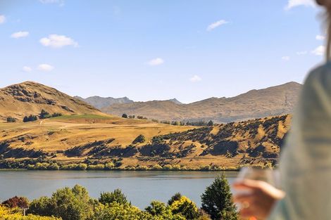 Photo of property in 16 Hayes View Lane, Lake Hayes, Queenstown, 9371