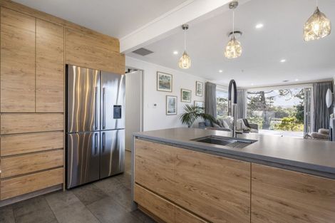 Photo of property in 58 Cobham Crescent, Kelston, Auckland, 0602