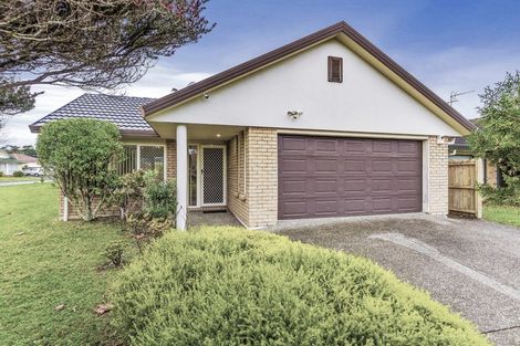 Photo of property in 2 Marlon Lane, East Tamaki, Auckland, 2016