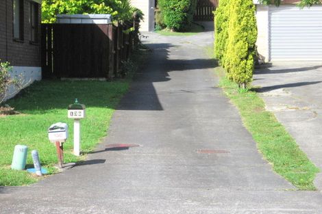 Photo of property in 132 Prince Regent Drive, Half Moon Bay, Auckland, 2012