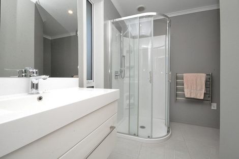 Photo of property in 188 Helenslee Road, Pokeno, 2472