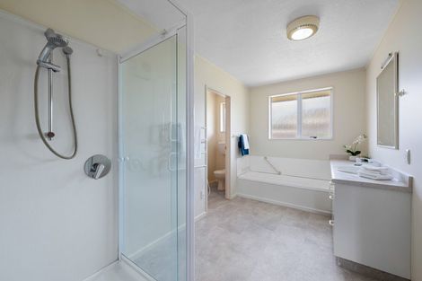 Photo of property in 27 Karina Crescent, Redwoodtown, Blenheim, 7201