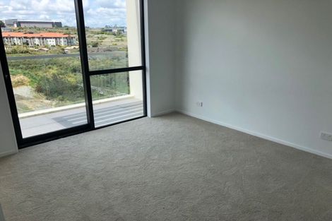 Photo of property in Apollo Apartments, 201/46 Rosedale Road, Rosedale, Auckland, 0632