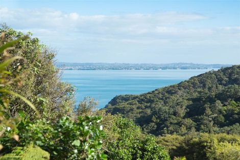 Photo of property in 7 Okoka Road, Omiha, Waiheke Island, 1081