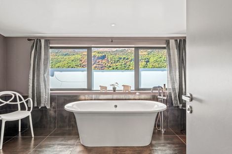 Photo of property in 115 Cotter Avenue, Arrowtown, 9302