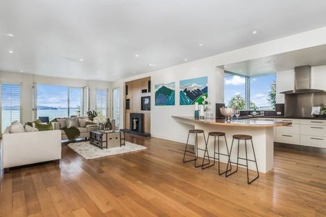 Photo of property in 20 Courtneys, West Harbour, Auckland, 0618