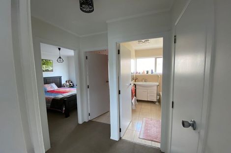 Photo of property in 2/69 Rangitoto Road, Papatoetoe, Auckland, 2025