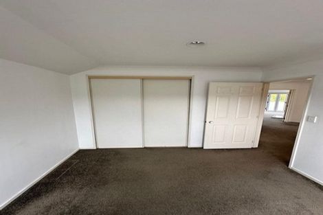 Photo of property in 2/13 Markham Place, Bucklands Beach, Auckland, 2012