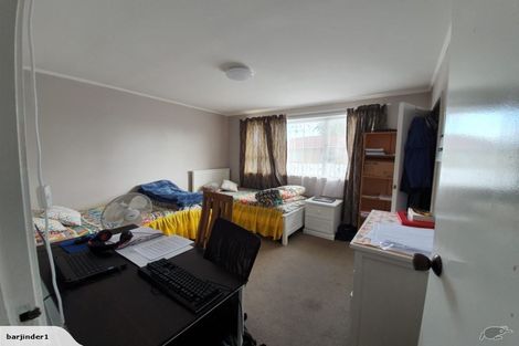 Photo of property in 382 Bucklands Beach Road, Bucklands Beach, Auckland, 2012