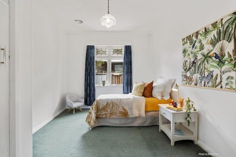 Photo of property in 76 Ira Street, Miramar, Wellington, 6022