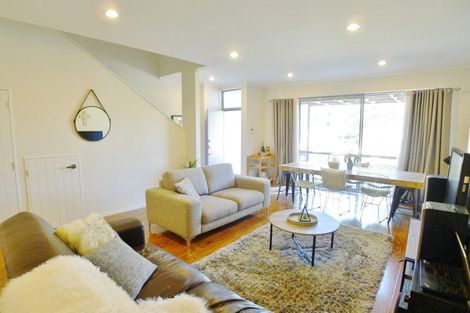 Photo of property in 11 Kauri Drive, Takanini, 2112