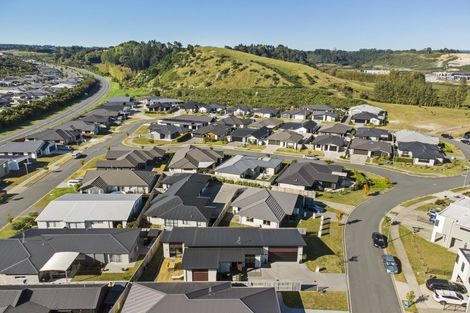 Photo of property in 82 Awataha Crescent, Pyes Pa, Tauranga, 3110