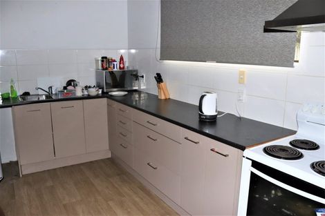 Photo of property in 105 Tidal Road, Mangere, Auckland, 2022