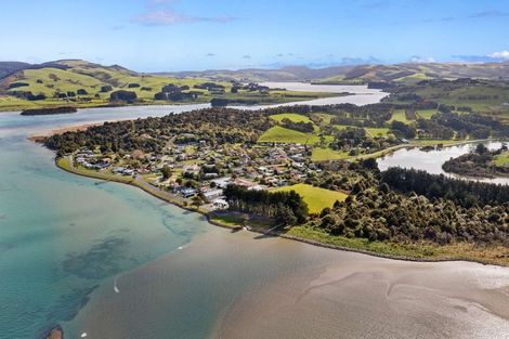 Photo of property in 333a Pounawea Road, Owaka, 9585