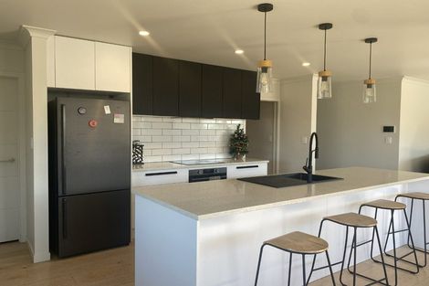 Photo of property in 21 Saint Michael Crescent, One Tree Point, 0118