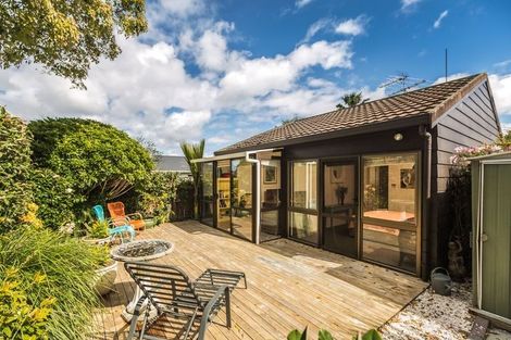 Photo of property in 2 Pohutukawa Place, Ellerslie, Auckland, 1051