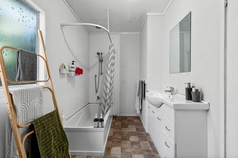 Photo of property in 42 May Street, Mount Maunganui, 3116