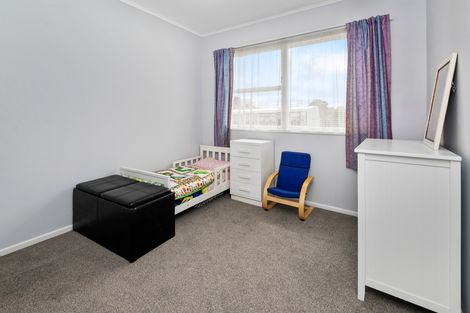 Photo of property in 72 Tatariki Street, Rosehill, Papakura, 2113