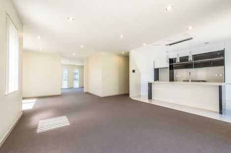 Photo of property in 102 Babich Road North, Ranui, Auckland, 0612