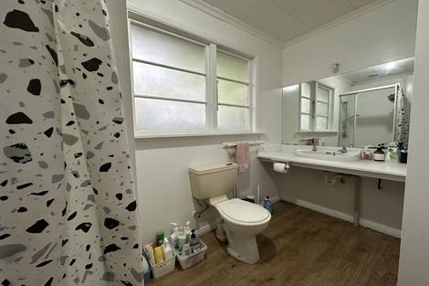 Photo of property in 43 Kirkwood Avenue, Upper Riccarton, Christchurch, 8041