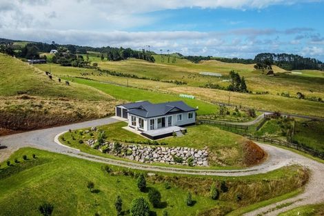 Photo of property in 539 Upper Pitone Road, Pitone, New Plymouth, 4374