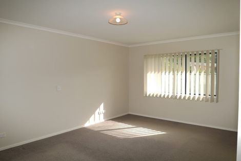 Photo of property in 108 Weggery Drive, Waikanae Beach, Waikanae, 5036