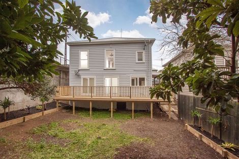 Photo of property in 27a Sussex Street, Levin, 5510