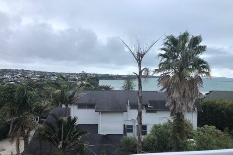 Photo of property in 31 Rothesay Bay Road, Rothesay Bay, Auckland, 0630
