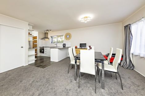Photo of property in 55 Moncrieff Avenue, Clendon Park, Auckland, 2103