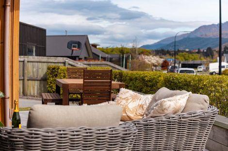 Photo of property in 5 Regent Street, Lower Shotover, Queenstown, 9304
