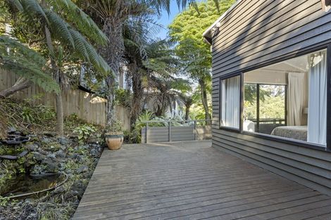Photo of property in 35 Rosecamp Road, Beach Haven, Auckland, 0626
