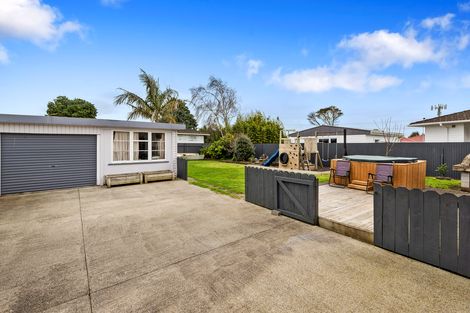 Photo of property in 72 Tatariki Street, Rosehill, Papakura, 2113