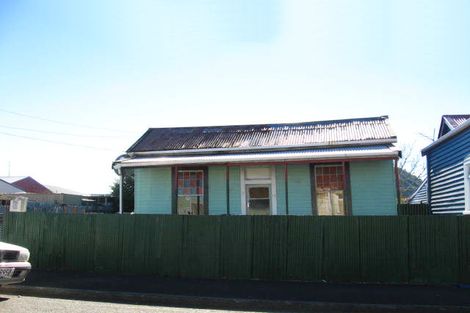 Photo of property in 13 Thompson Street, Greymouth, 7805