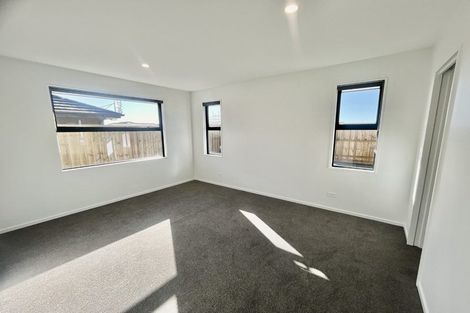 Photo of property in 6 Mehrtens Crescent, Woodend, 7691