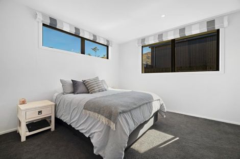 Photo of property in 13 Sapphire Spring Rise, Wanaka, 9305