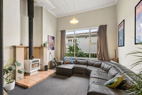 Photo of property in 30 Derby Street, Westport, 7825