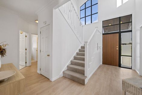 Photo of property in 87 Eliot Street, New Plymouth, 4310