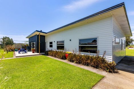 Photo of property in 193 Ackworth Road, Lepperton, New Plymouth, 4373