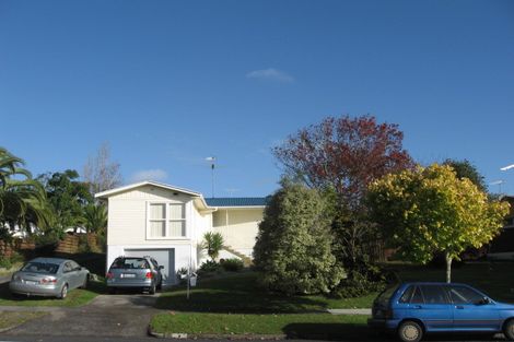 Photo of property in 115 Gossamer Drive, Pakuranga Heights, Auckland, 2010