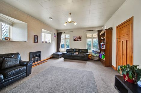 Photo of property in 70 Collins Street, Hawera, 4610
