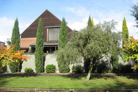 Photo of property in 62 Corfe Street, Ilam, Christchurch, 8041