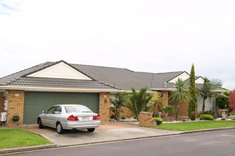 Photo of property in 1 San Luis Place, Golflands, Auckland, 2013