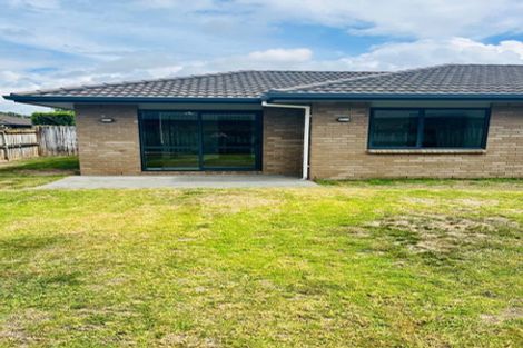 Photo of property in 25 Grabella Place, Papamoa Beach, Papamoa, 3118